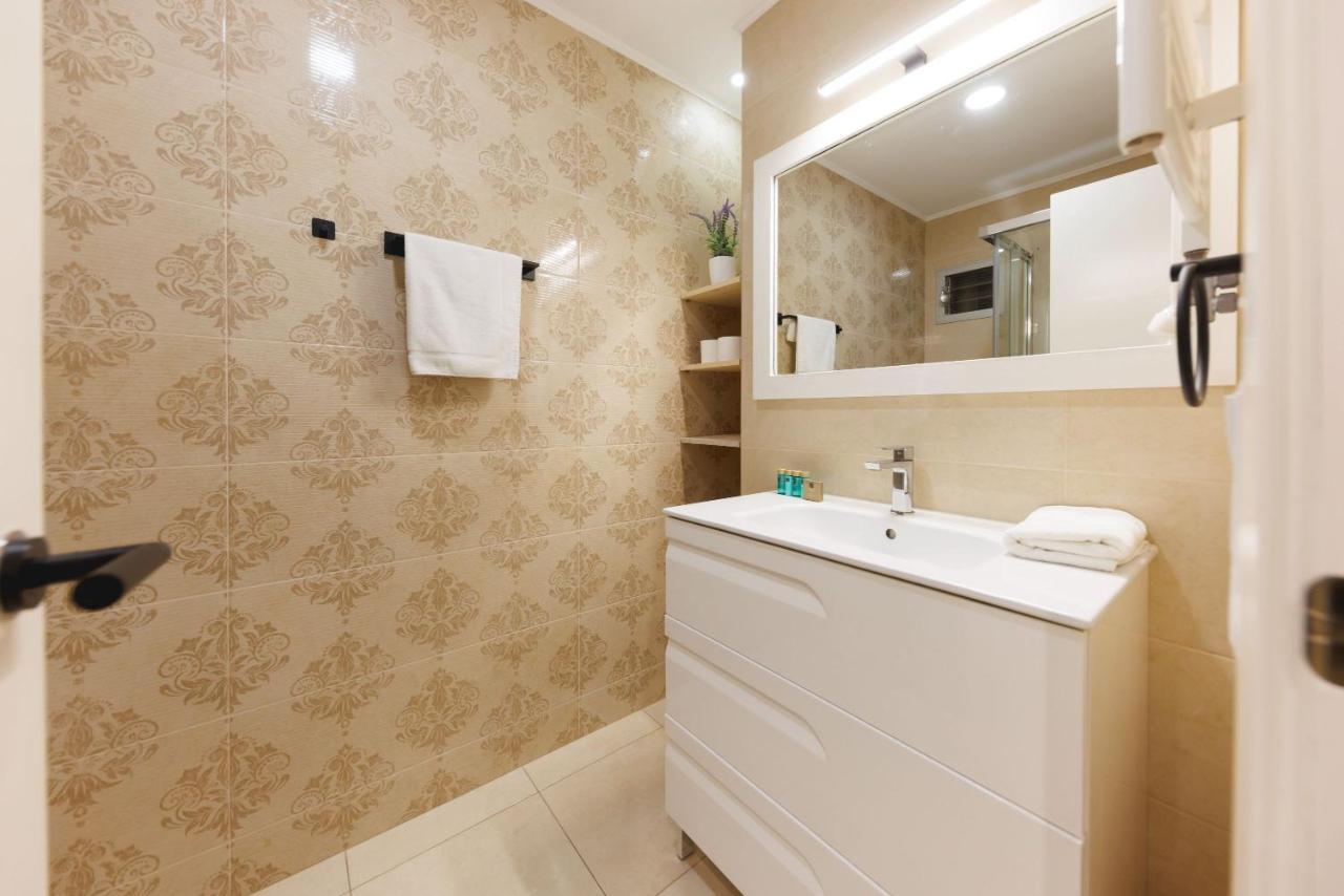 Bravissimo Figuerola, Spacious 3-Bedroom Apartment Херона Екстериор снимка