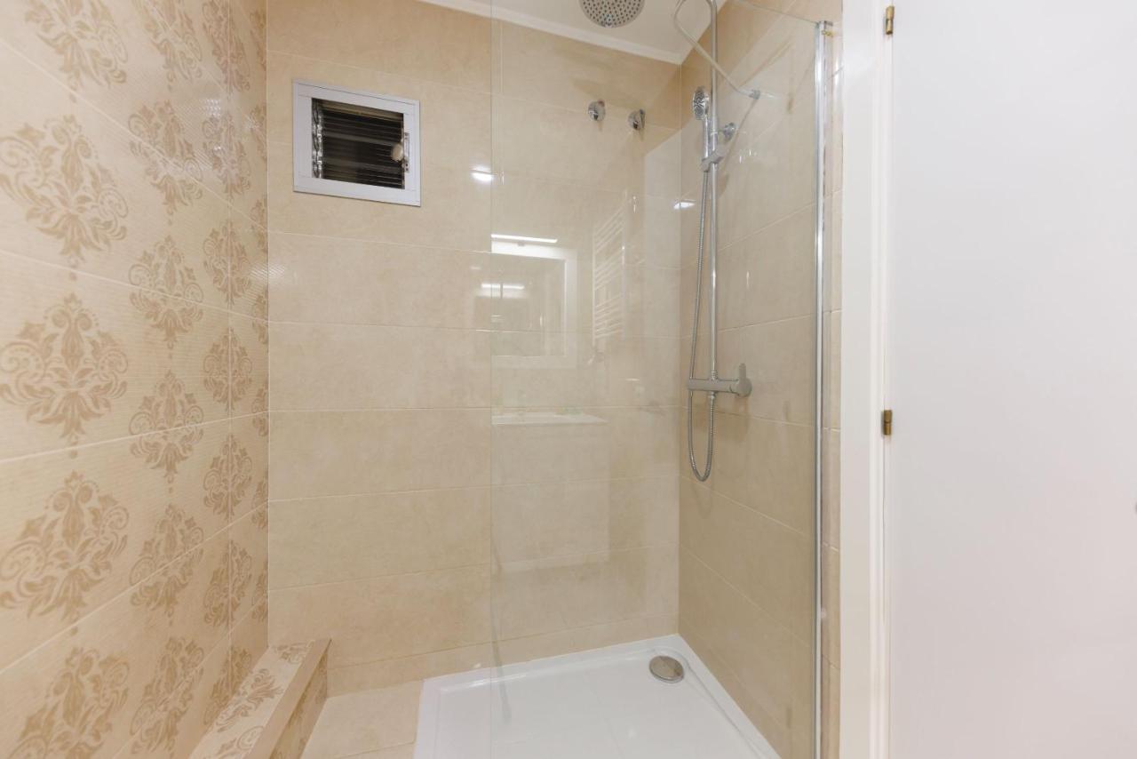 Bravissimo Figuerola, Spacious 3-Bedroom Apartment Херона Екстериор снимка